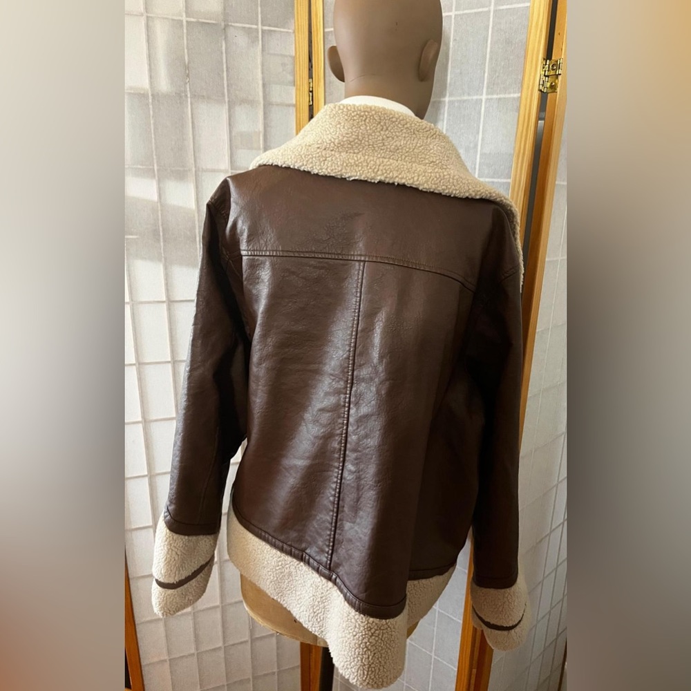 Universal Threads Brown Leather Jacket Size - image 2